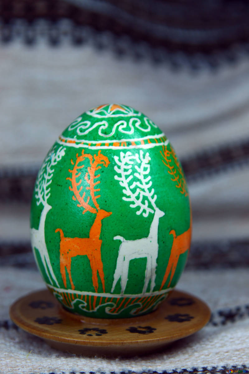 egg-easter-pysanka-ukrainian-symbol-deer-4362.jpg
