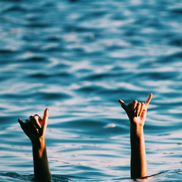 girl-ocean-sea-summer-Favim.com-2384614.jpg